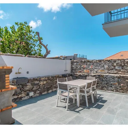 펜션 Casa Lanco With Spectacular View 푼샬